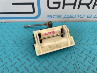 Ручка багажника Mitsubishi Pajero 2010