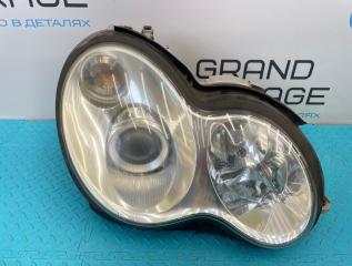 Фара правая Mercedes-Benz C-Class 2005