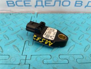 Датчик удара Jeep Compass 2016 MK49 ED3 2.4 68056162AA контрактная