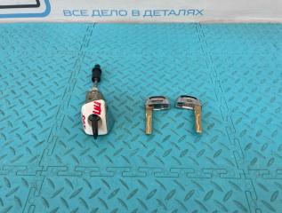 Личинка замка передняя правая Audi A6 2013