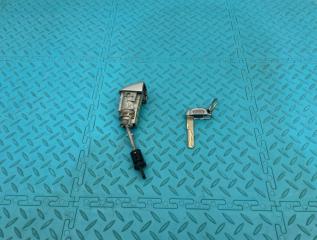 Личинка замка передняя правая Audi A5 2011