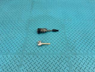 Личинка замка Audi A4 2016