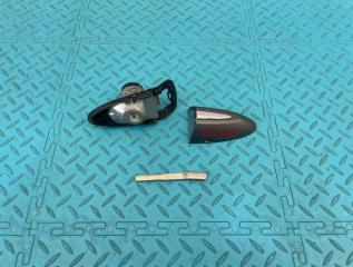 Личинка замка передняя правая Jaguar XJ 2011