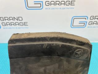 Брызговик задний правый W166
