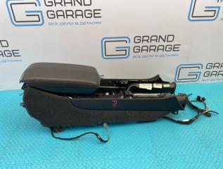 Подлокотник Cadillac CTS 2009