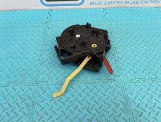 Моторчик заслонки печки Volvo XC60 2012 контрактная Моторчик заслонки печки Volvo XC60 2012