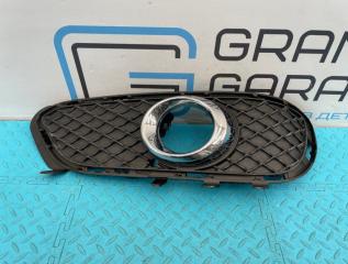 Решетка в бампер передняя правая Mercedes-Benz E-Class 2009