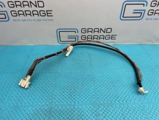 Трубка топливная правая Audi A8 2005