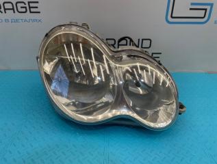 Фара правая Mercedes-Benz C-Class 2006