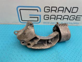 Кронштейн двигателя левый Mercedes-Benz A-Class 2010