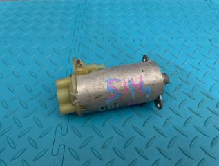 Моторчик сидения передний Volkswagen Touareg 2012