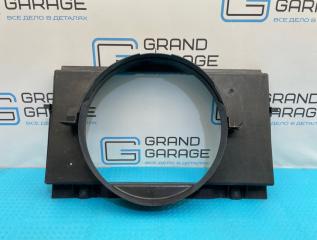 Диффузор вентилятора Hummer H2 2005