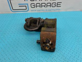 Петля буксикровочная задняя левая Hummer H2 2005 контрактная Петля буксикровочная задняя левая Hummer H2 2005