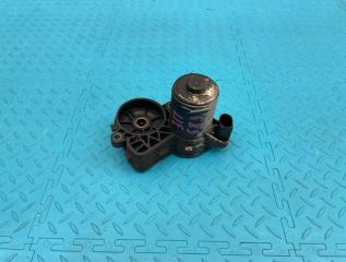 Моторчик ручника задний правый Mercedes-Benz C-Class 2016