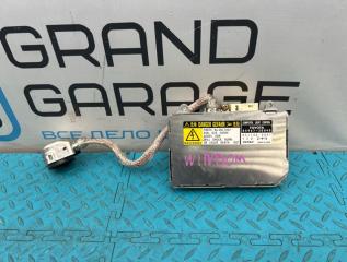 Блок розжига ксенона Toyota windom