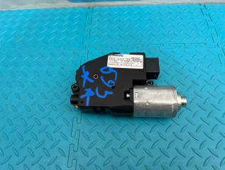 Моторчик люка Volvo XC70 2008
