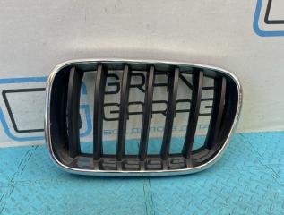 Решетка радиатора левая BMW X3 2011