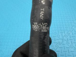 Патрубок охлаждения XC70 2005 SZ D5244T4 2.4