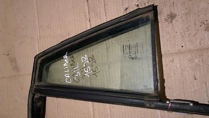 Запчасть стекло двери задней левой форточка Dodge Caliber