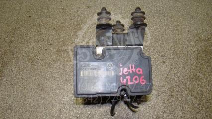 Блок ABS Volkswagen Jetta 2009