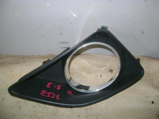 Рамка противотуманой фары правой Toyota Corolla