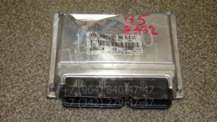 Запчасть блок управления двигателем Volkswagen Passat