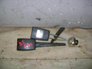 Запчасть ответная часть ремня безопасности Volkswagen Passat