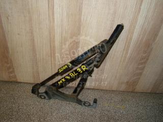 Петля крышки багажника Mazda 3 Б/У Петля крышки багажника Mazda 3