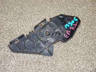 Кронштейн заднего бампера левый Toyota Corolla 2008 Б/У Кронштейн заднего бампера левый Toyota Corolla 2008