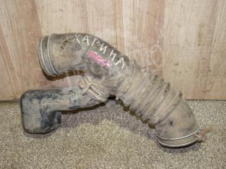 Запчасть патрубок воздушного фильтра Toyota Carina E