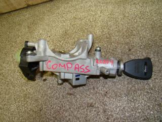 Фото запчасти замок зажигания Jeep Compass 2007 Б/У запчасть Запчасть замок зажигания Jeep Compass 2007