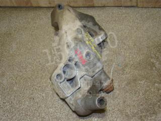 Запчасть кронштейн двигателя правый Volkswagen Golf 4