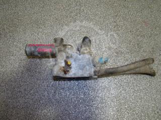 Корпус термостата Toyota Avensis 1