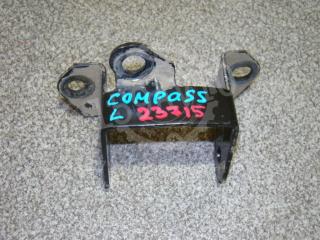 Запчасть кронштейн опоры двигателя Jeep Compass 2007