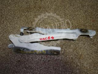 Петля крышки багажника Mazda 3 Б/У Петля крышки багажника Mazda 3