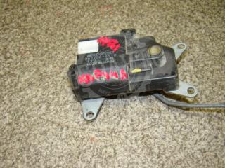 Запчасть моторчик заслонки печки Toyota Carina E