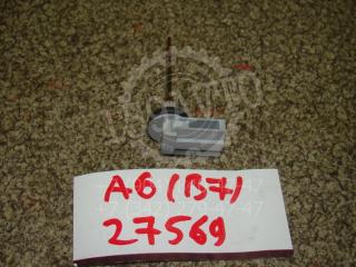 Фото запчасти датчик температуры воздуха Audi A4 Б/У запчасть Запчасть датчик температуры воздуха Audi A4