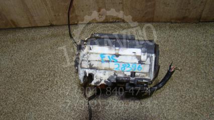 Фото запчасти блок предохранителей Toyota Corolla Б/У запчасть Запчасть блок предохранителей Toyota Corolla