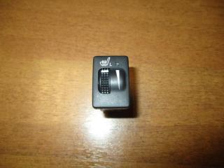 Кнопка обогрева сидений Toyota Camry