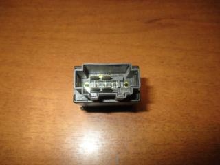 Кнопка открывания лючка бензобака Octavia 1 A4