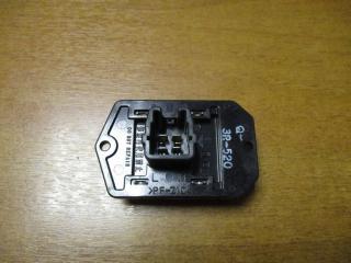 Запчасть резистор отопителя Toyota Corolla 2014