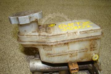 Фото запчасти бачок главного тормозного цилиндра Hyundai Getz Б/У запчасть Запчасть бачок главного тормозного цилиндра Hyundai Getz