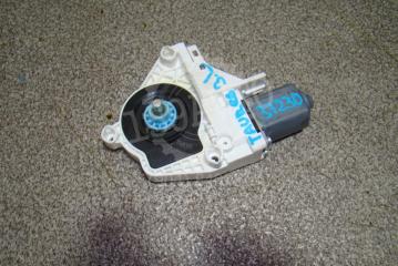 Моторчик стеклоподъемника Volkswagen Touareg 2 Б/У Моторчик стеклоподъемника Volkswagen Touareg 2