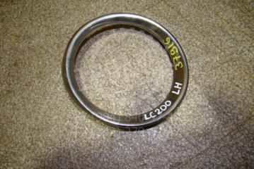 Рамка противотуманой фары левой Toyota Land Cruiser Б/У Рамка противотуманой фары левой Toyota Land Cruiser