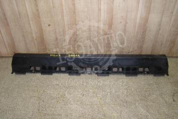 Наполнитель переднего бампера Toyota Hilux 8