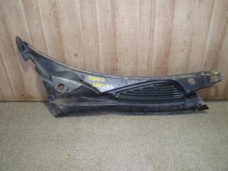 Фото запчасти решетка стеклоочистителя ГАЗ Volga Б/У запчасть Запчасть решетка стеклоочистителя ГАЗ Volga