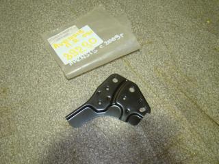 Кронштейн Toyota Avensis 3 Б/У Кронштейн Toyota Avensis 3