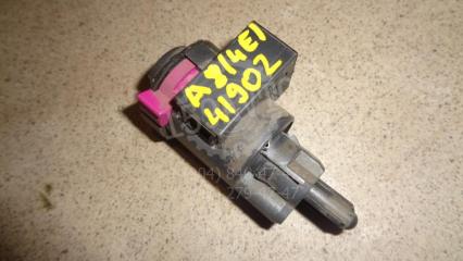 Датчик включения стопсигнала Audi A8 2007