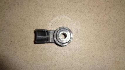 Датчик детонации Toyota Camry Б/У Датчик детонации Toyota Camry