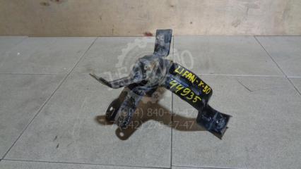 Фото запчасти кронштейн Lifan X50 2017 Б/У запчасть Запчасть кронштейн Lifan X50 2017